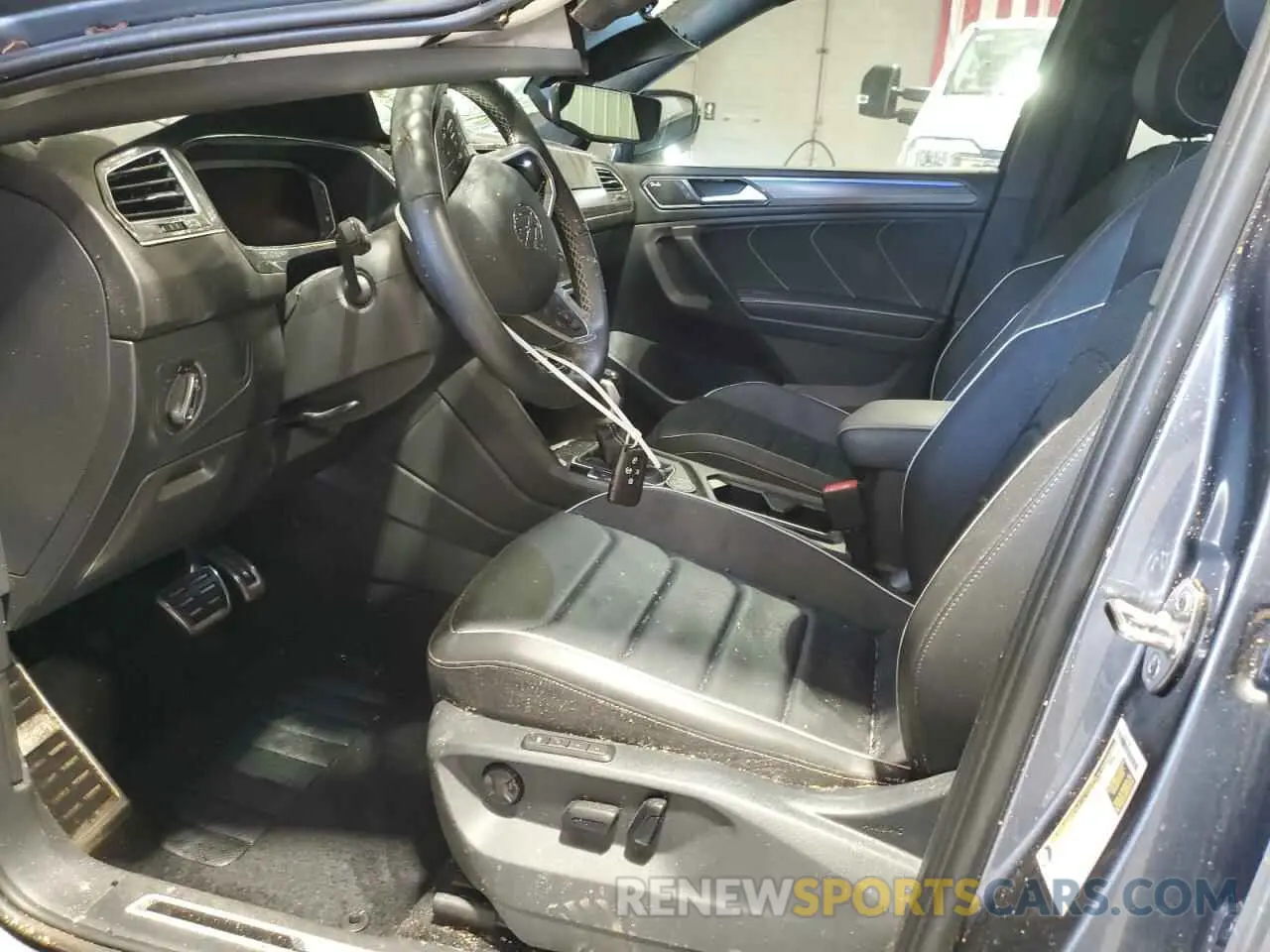 7 Photograph of a damaged car 3VV4B7AX3PM072402 VOLKSWAGEN TIGUAN 2023