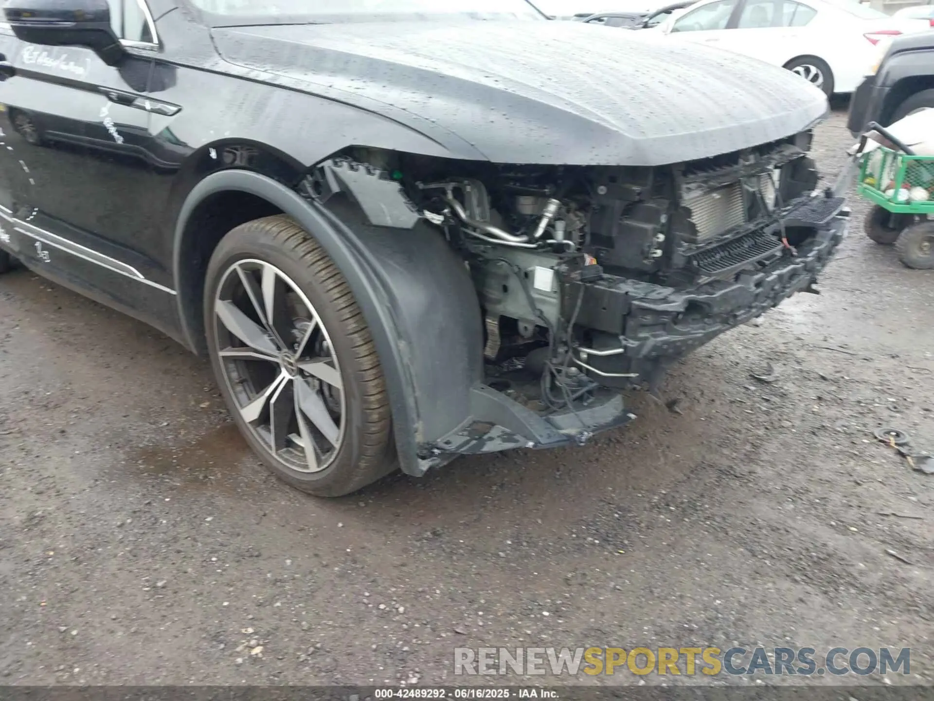 17 Photograph of a damaged car 3VV4B7AX5PM120501 VOLKSWAGEN TIGUAN 2023