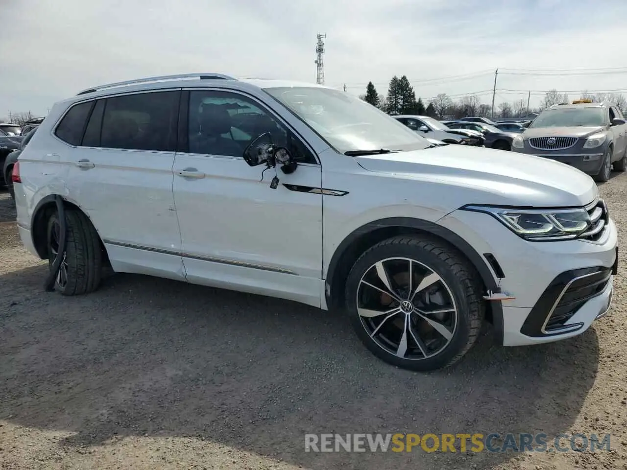 4 Photograph of a damaged car 3VV4B7AX6PM063757 VOLKSWAGEN TIGUAN 2023