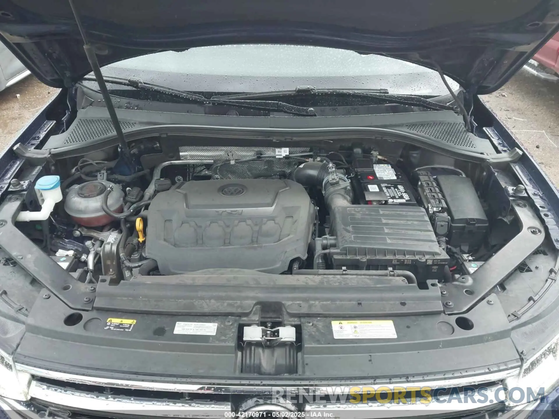 10 Photograph of a damaged car 3VV4B7AX8PM038455 VOLKSWAGEN TIGUAN 2023