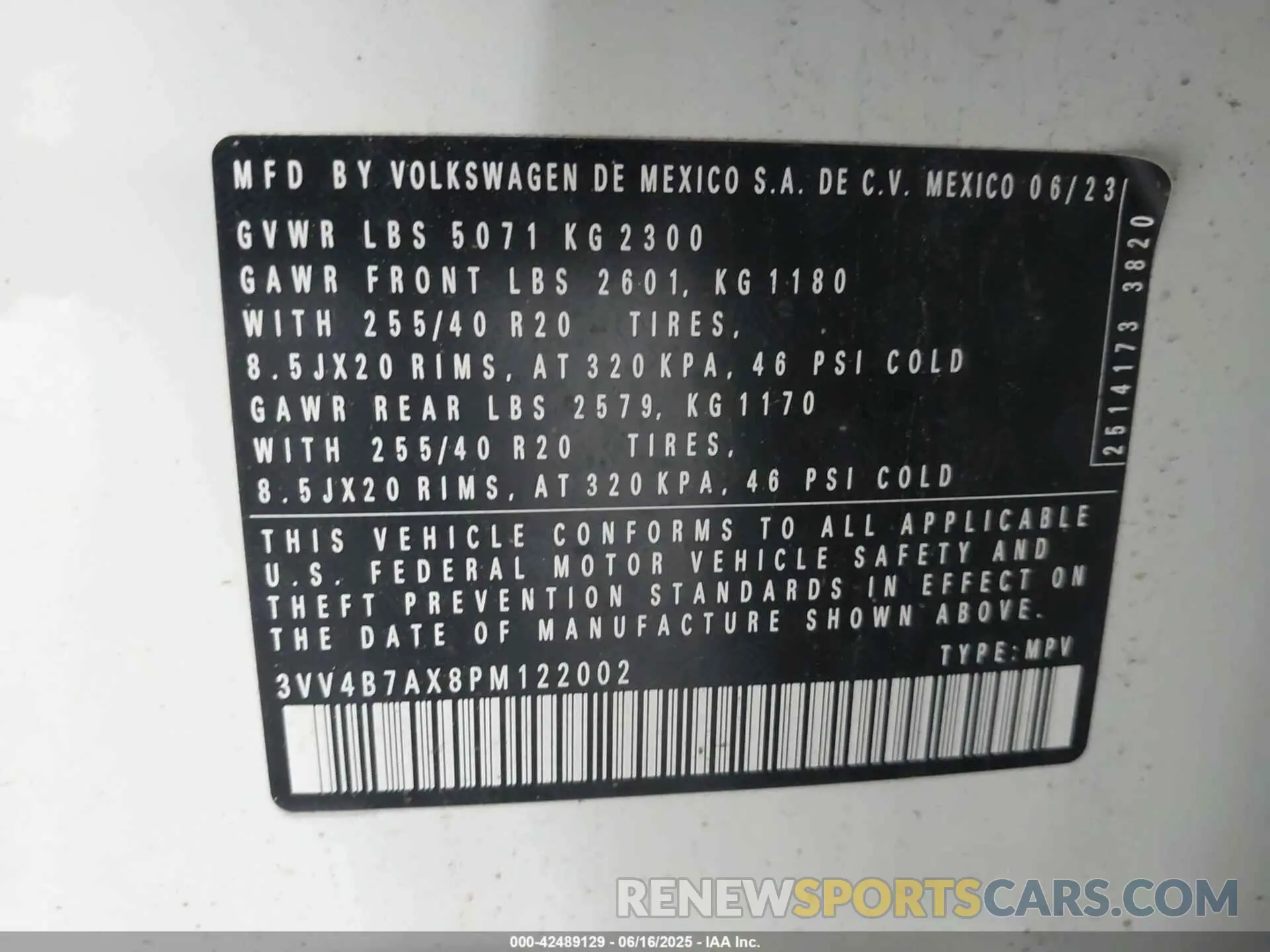 9 Photograph of a damaged car 3VV4B7AX8PM122002 VOLKSWAGEN TIGUAN 2023
