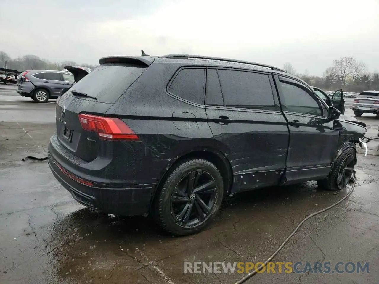 3 Photograph of a damaged car 3VV8B7AX0PM069782 VOLKSWAGEN TIGUAN 2023