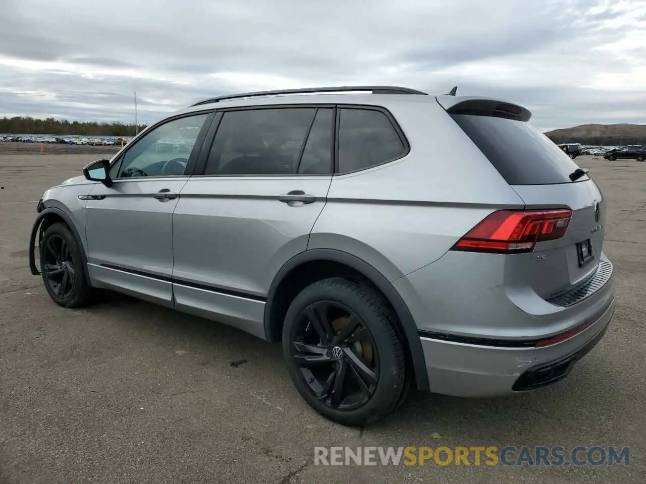 2 Photograph of a damaged car 3VV8B7AX1PM023703 VOLKSWAGEN TIGUAN 2023