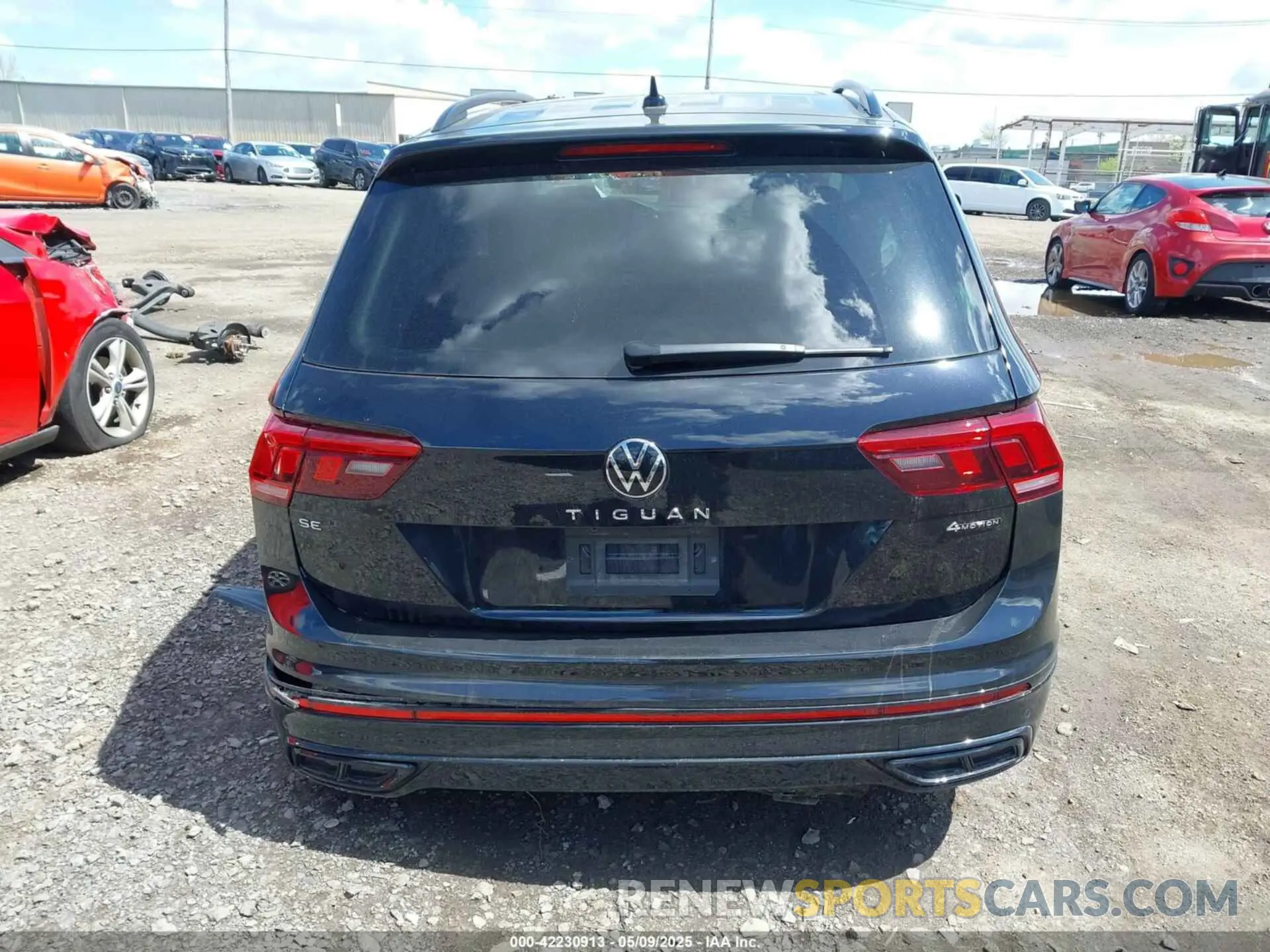 16 Photograph of a damaged car 3VV8B7AX1PM031316 VOLKSWAGEN TIGUAN 2023