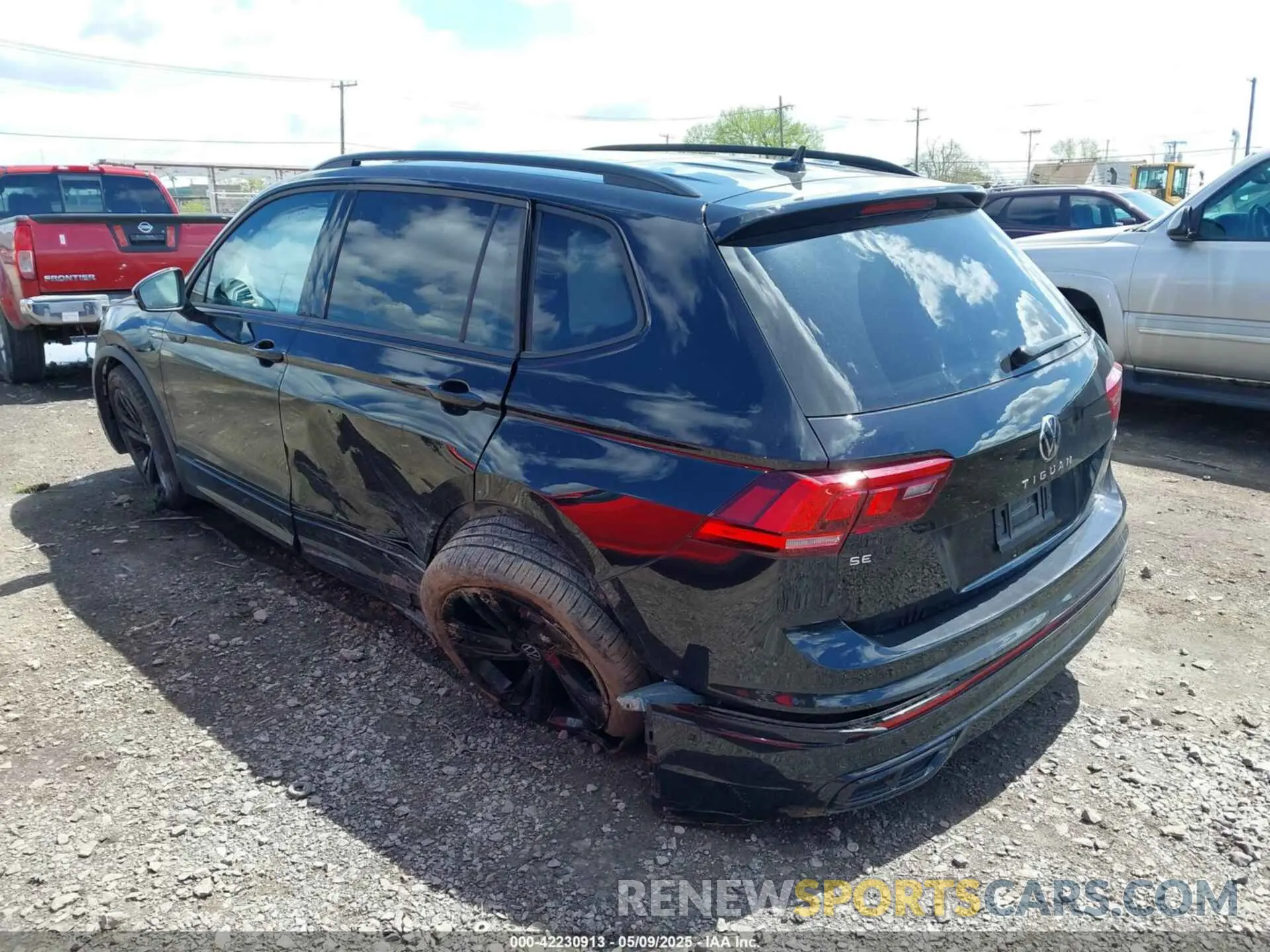 3 Photograph of a damaged car 3VV8B7AX1PM031316 VOLKSWAGEN TIGUAN 2023
