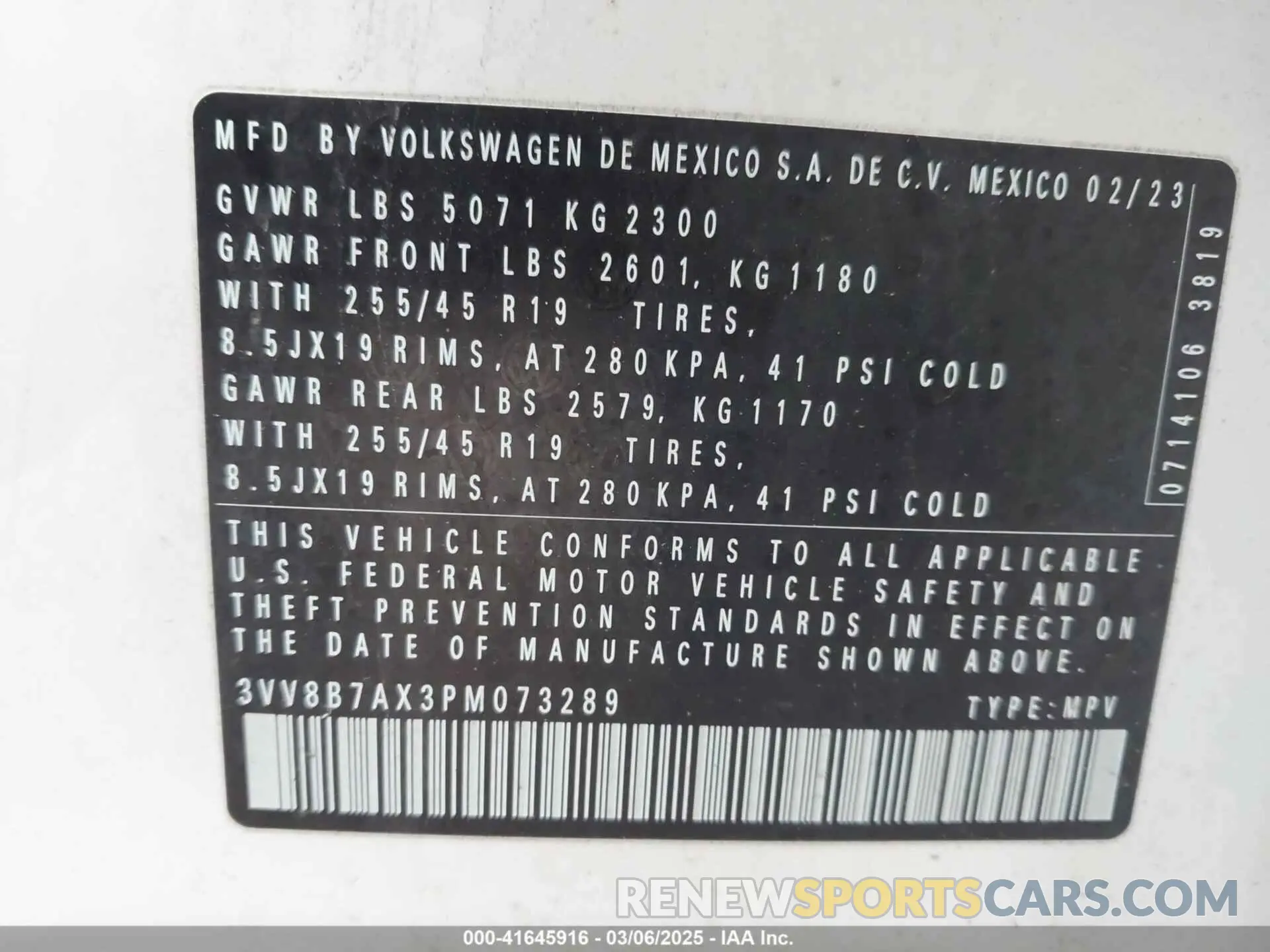 9 Photograph of a damaged car 3VV8B7AX3PM073289 VOLKSWAGEN TIGUAN 2023