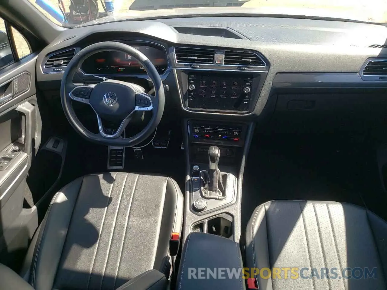 8 Photograph of a damaged car 3VV8B7AX3PM090643 VOLKSWAGEN TIGUAN 2023