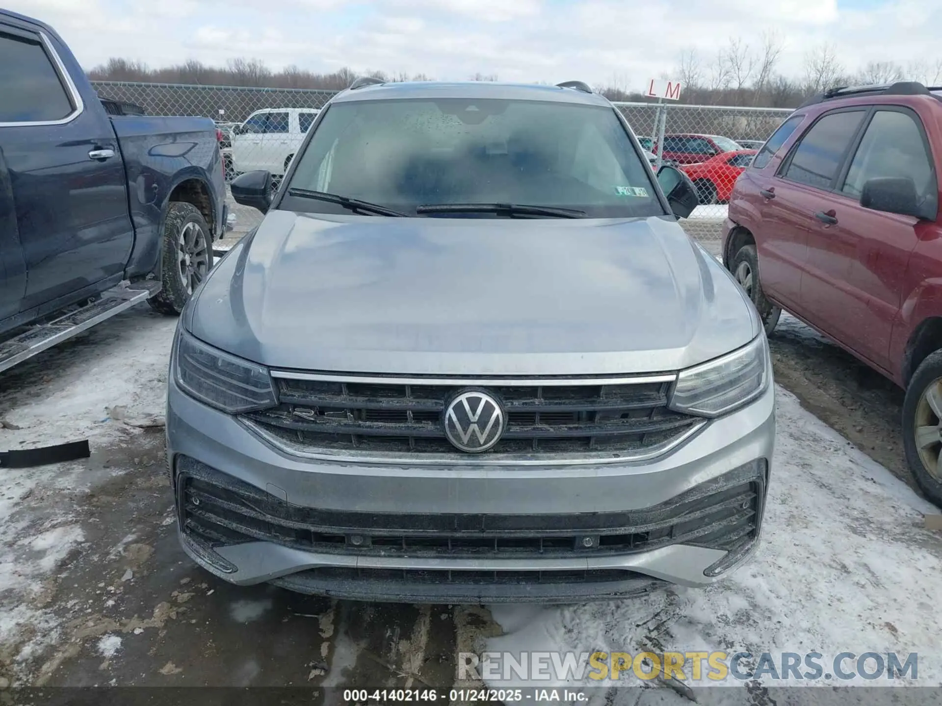 12 Photograph of a damaged car 3VV8B7AX3PM106873 VOLKSWAGEN TIGUAN 2023