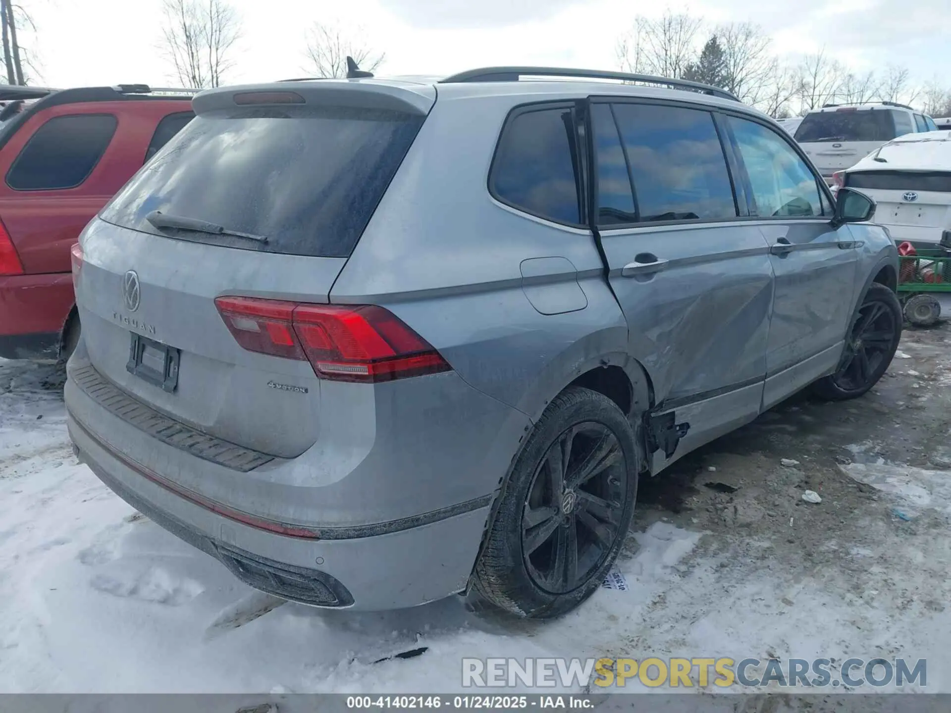 4 Photograph of a damaged car 3VV8B7AX3PM106873 VOLKSWAGEN TIGUAN 2023