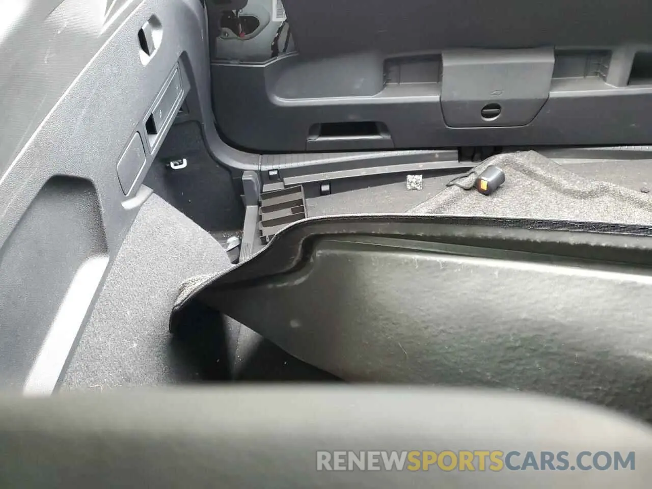 15 Photograph of a damaged car 3VV8B7AX7PM004086 VOLKSWAGEN TIGUAN 2023