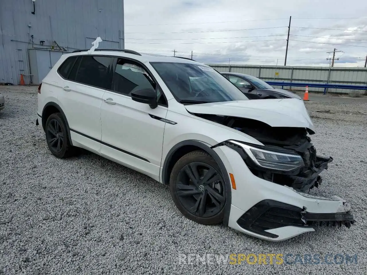 4 Photograph of a damaged car 3VV8B7AX7PM004086 VOLKSWAGEN TIGUAN 2023