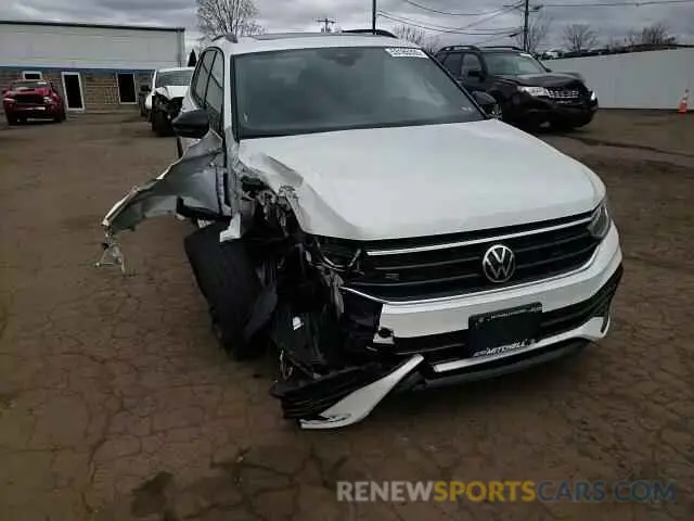 11 Photograph of a damaged car 3VV8B7AX8PM025044 VOLKSWAGEN TIGUAN 2023