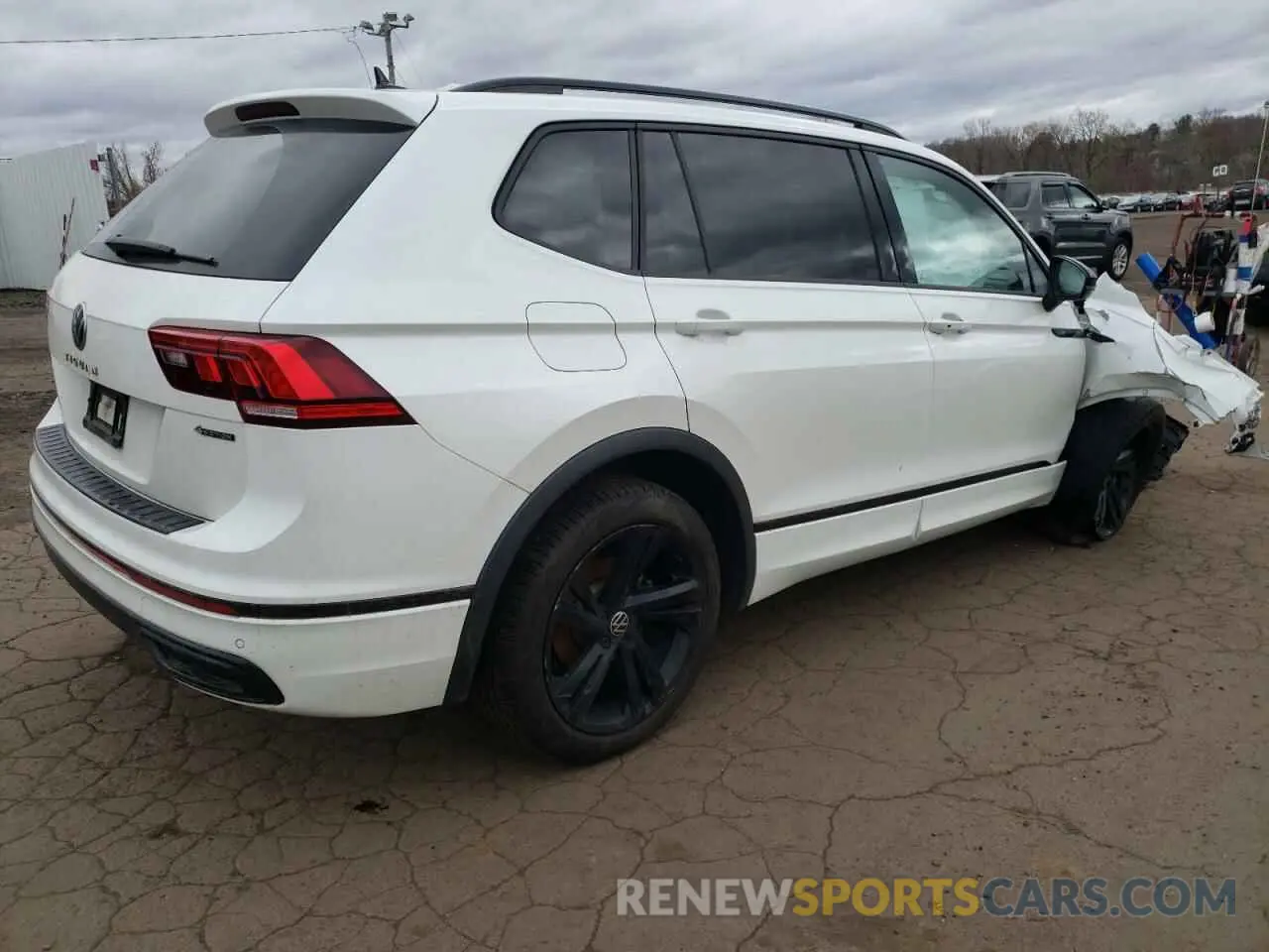 3 Photograph of a damaged car 3VV8B7AX8PM025044 VOLKSWAGEN TIGUAN 2023