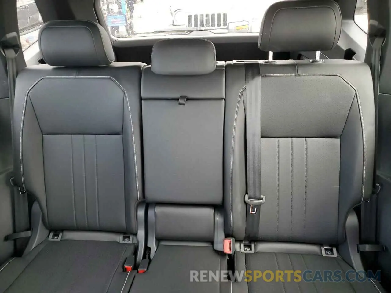 10 Photograph of a damaged car 3VV8B7AX8PM091870 VOLKSWAGEN TIGUAN 2023