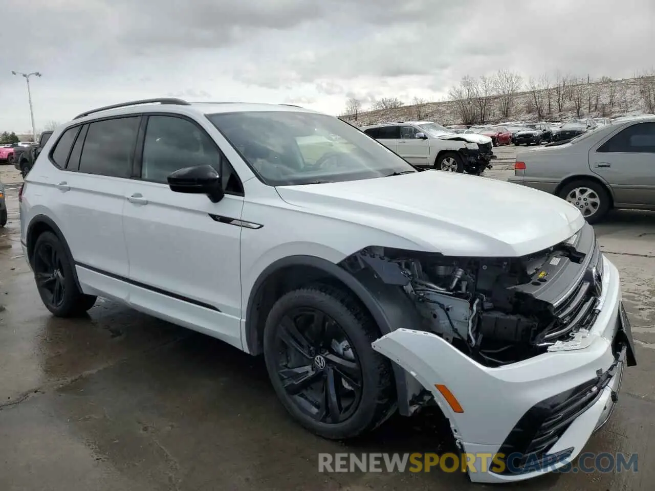 4 Photograph of a damaged car 3VV8B7AX8PM091870 VOLKSWAGEN TIGUAN 2023