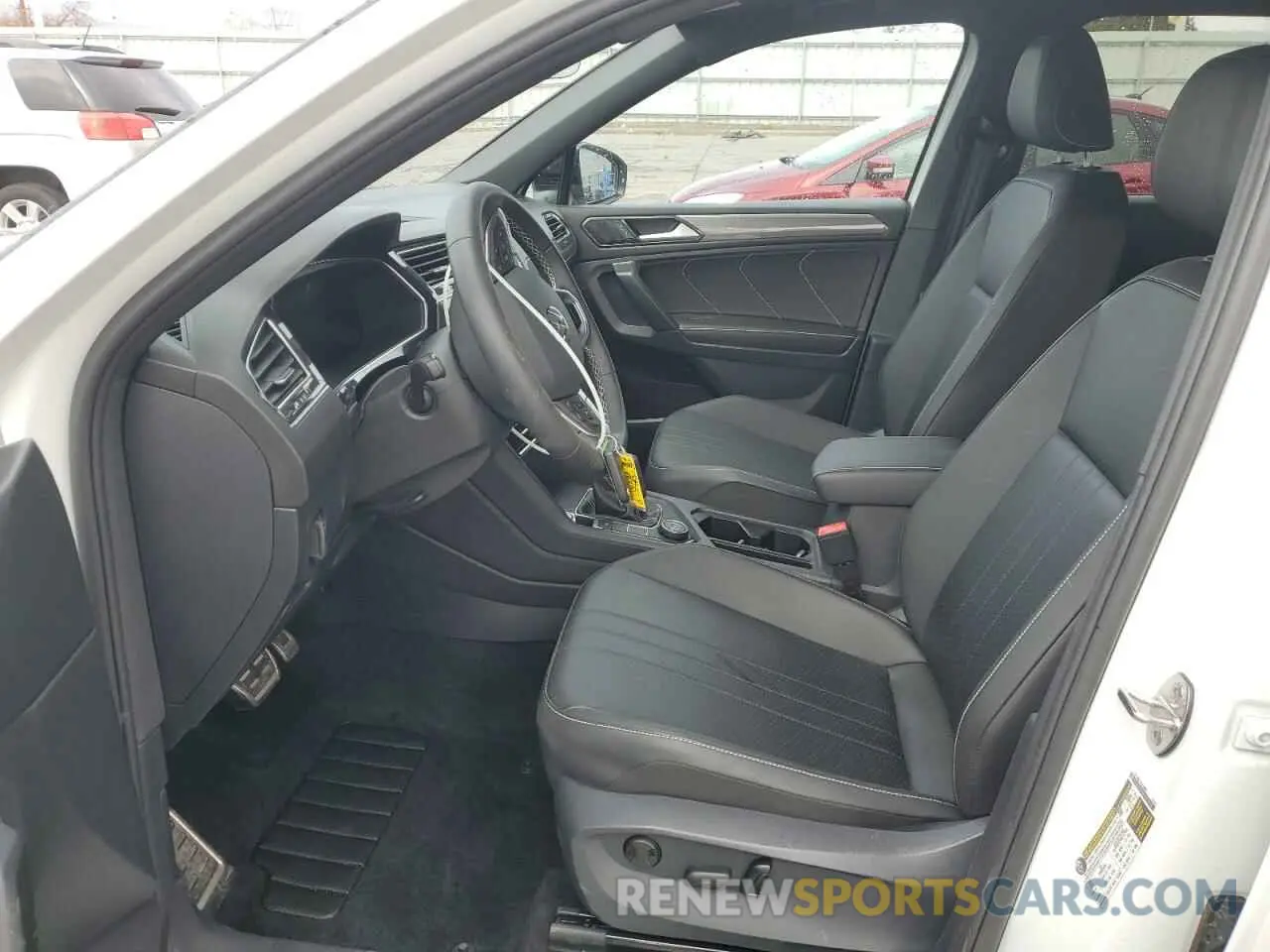 7 Photograph of a damaged car 3VV8B7AX8PM091870 VOLKSWAGEN TIGUAN 2023