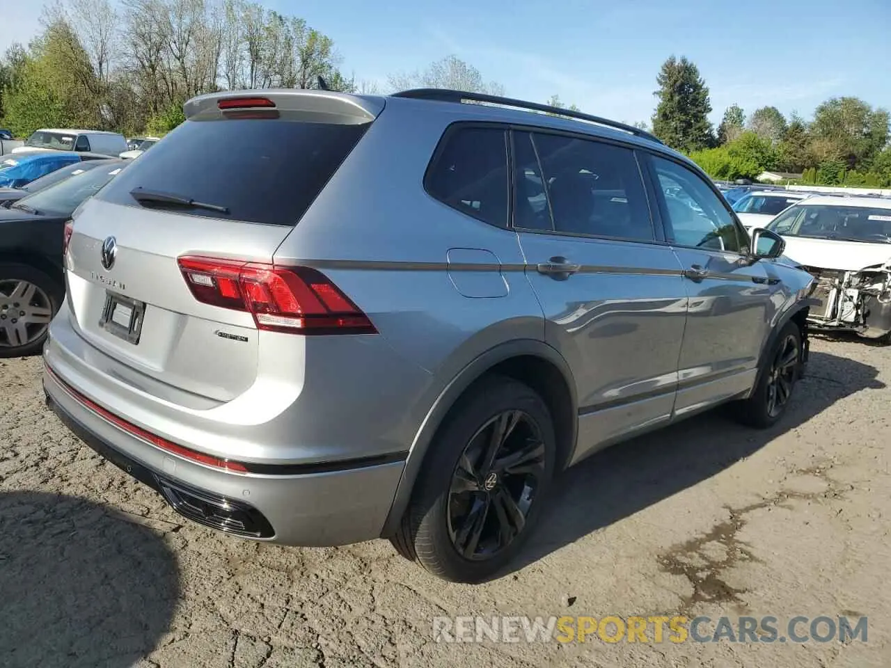 3 Photograph of a damaged car 3VV8B7AX8PM138539 VOLKSWAGEN TIGUAN 2023