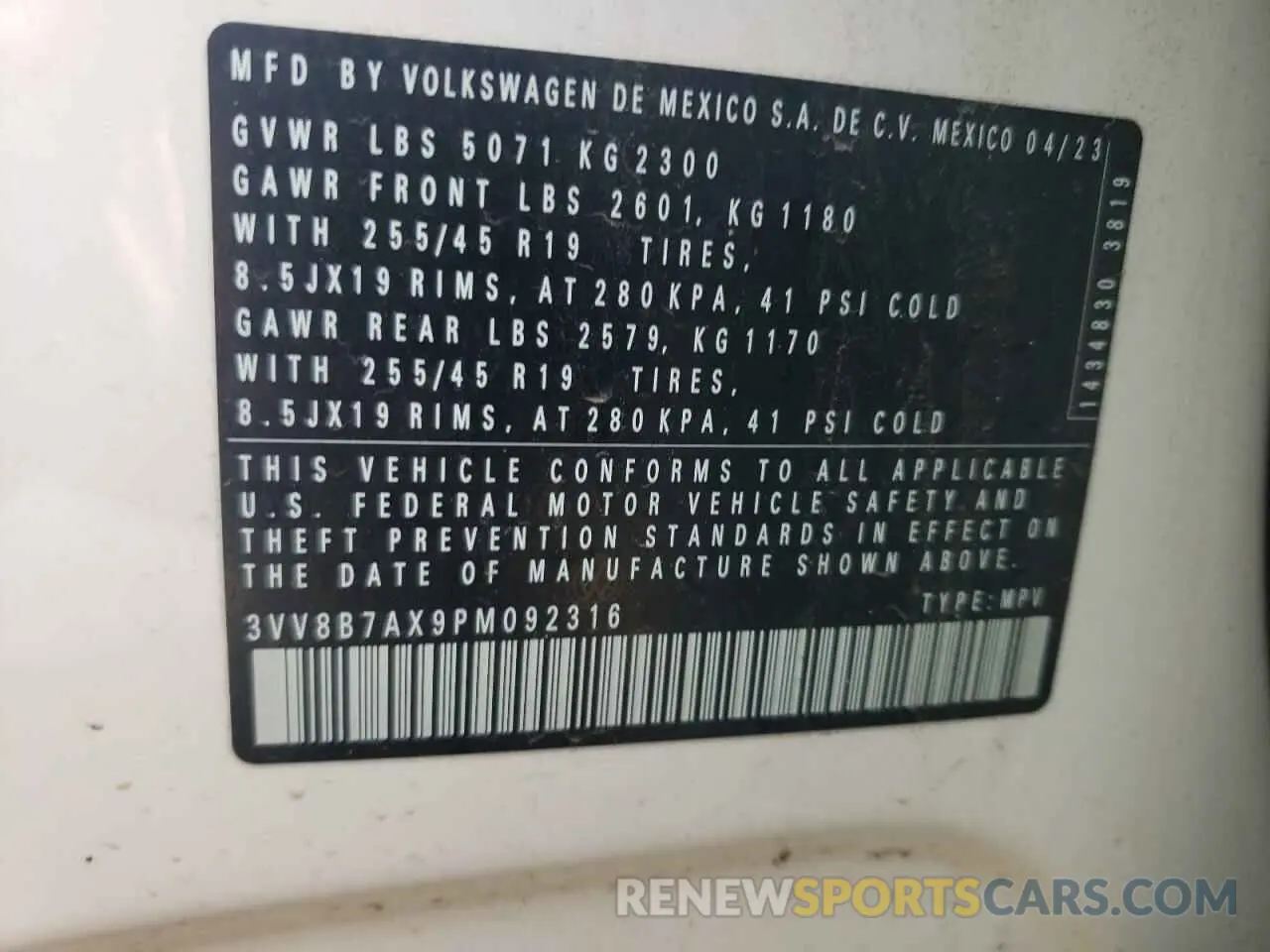 13 Photograph of a damaged car 3VV8B7AX9PM092316 VOLKSWAGEN TIGUAN 2023