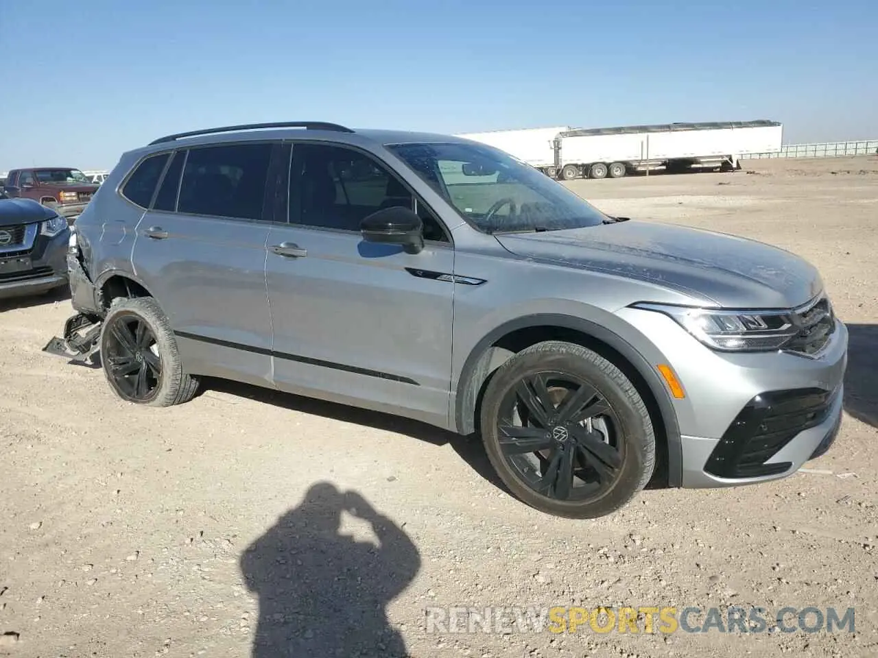 4 Photograph of a damaged car 3VVCB7AX0PM107991 VOLKSWAGEN TIGUAN 2023