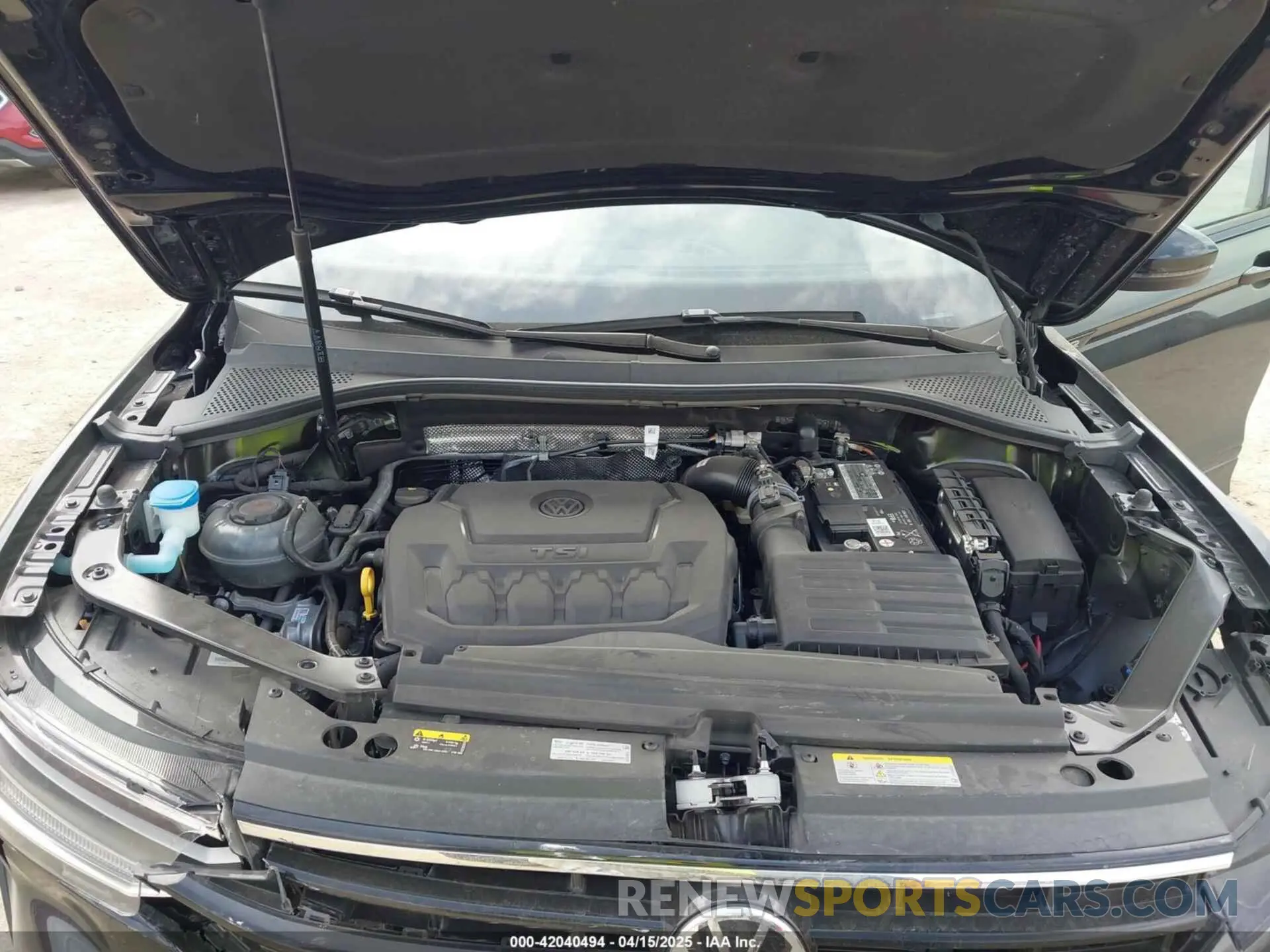 10 Photograph of a damaged car 3VVCB7AX0PM122636 VOLKSWAGEN TIGUAN 2023