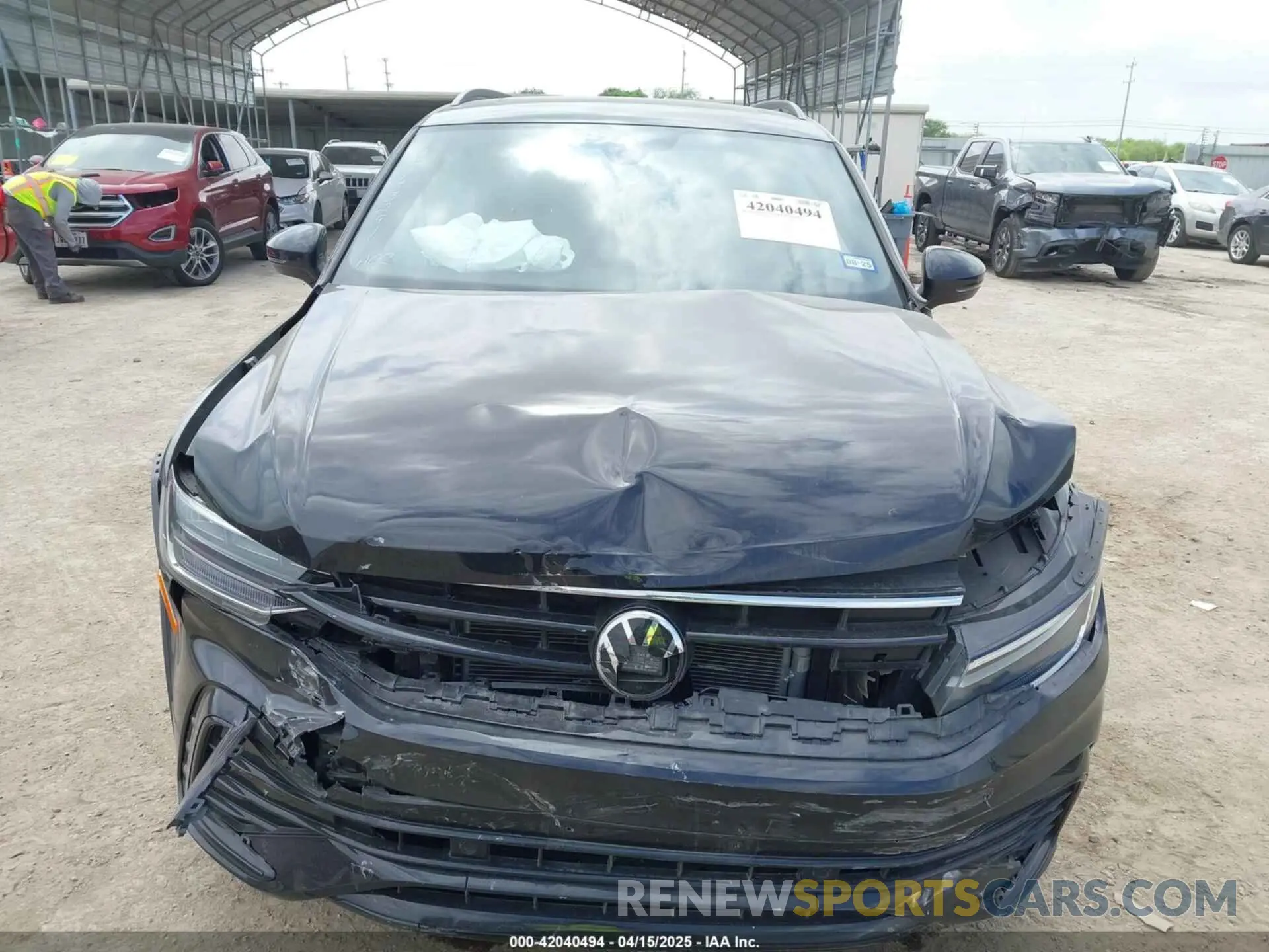 11 Photograph of a damaged car 3VVCB7AX0PM122636 VOLKSWAGEN TIGUAN 2023