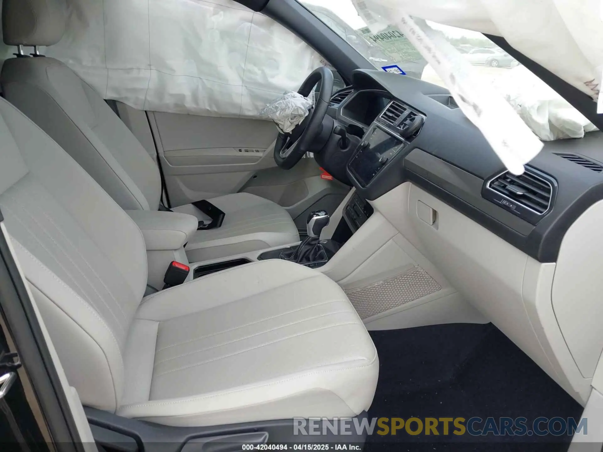 5 Photograph of a damaged car 3VVCB7AX0PM122636 VOLKSWAGEN TIGUAN 2023