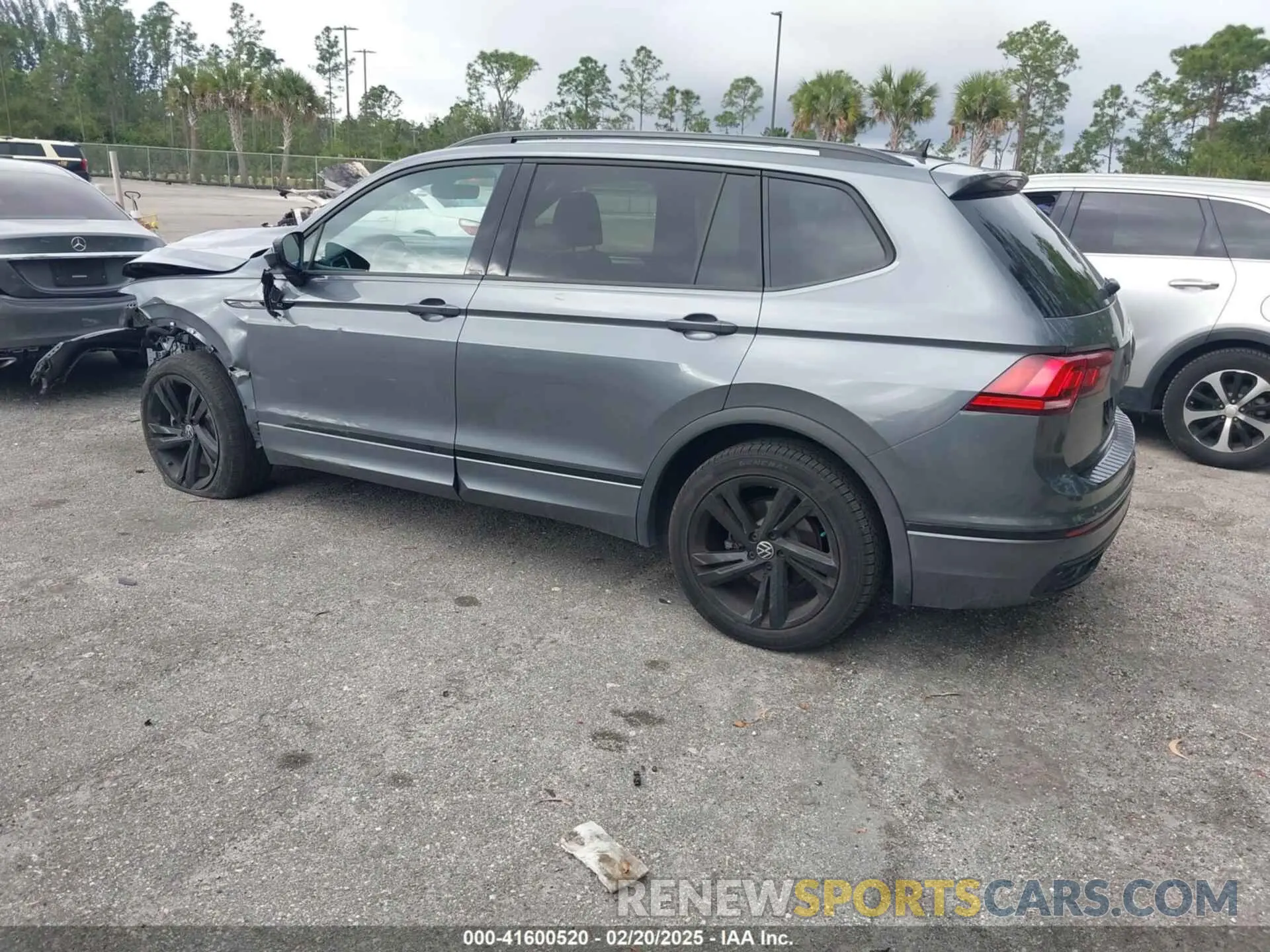 3 Photograph of a damaged car 3VVCB7AX1PM099075 VOLKSWAGEN TIGUAN 2023