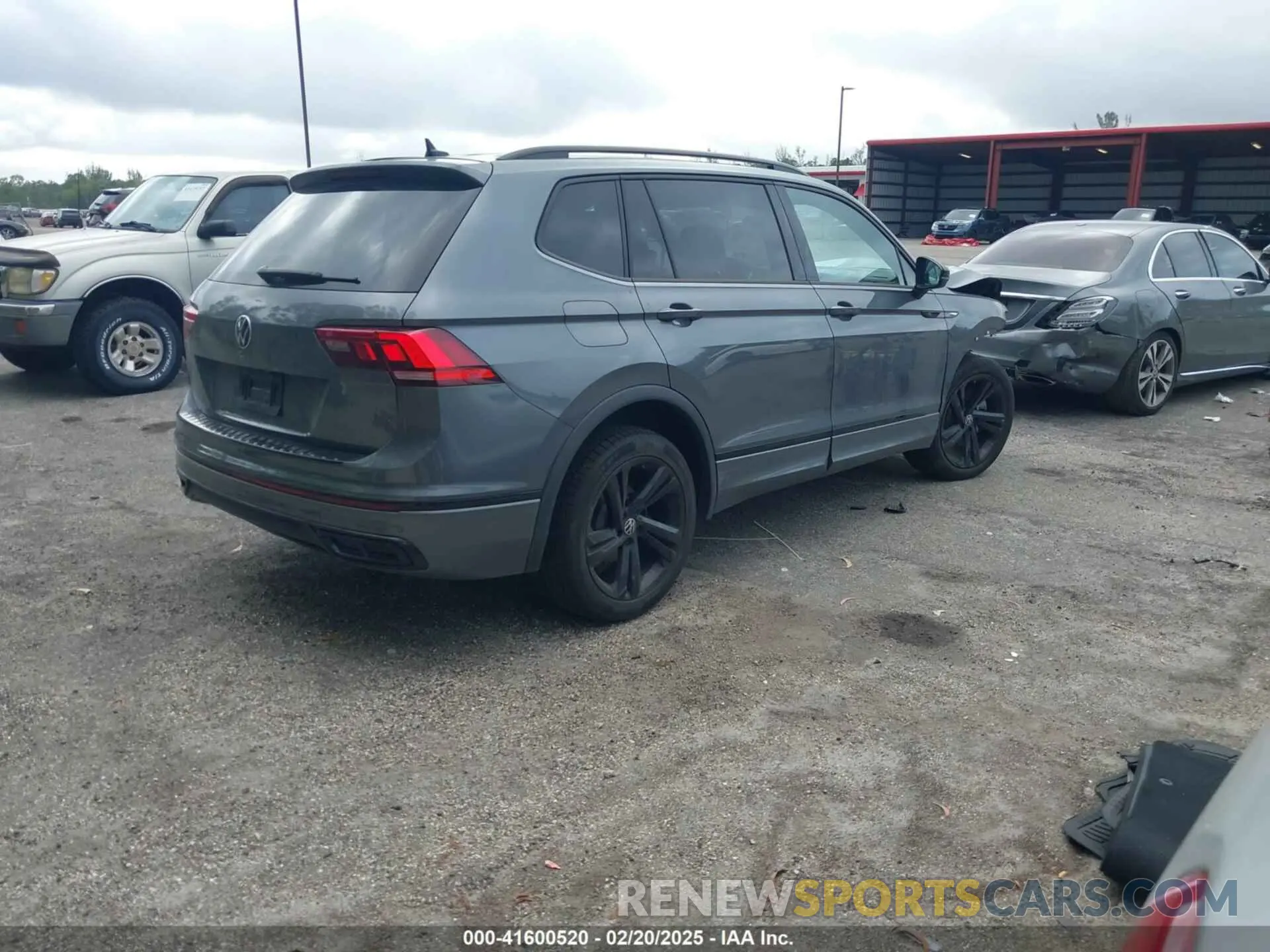 4 Photograph of a damaged car 3VVCB7AX1PM099075 VOLKSWAGEN TIGUAN 2023