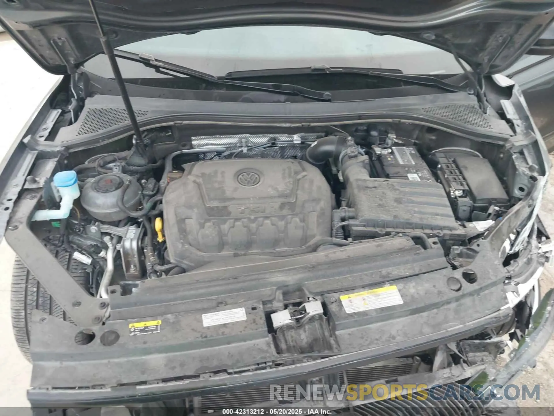 10 Photograph of a damaged car 3VVCB7AX2PM107104 VOLKSWAGEN TIGUAN 2023