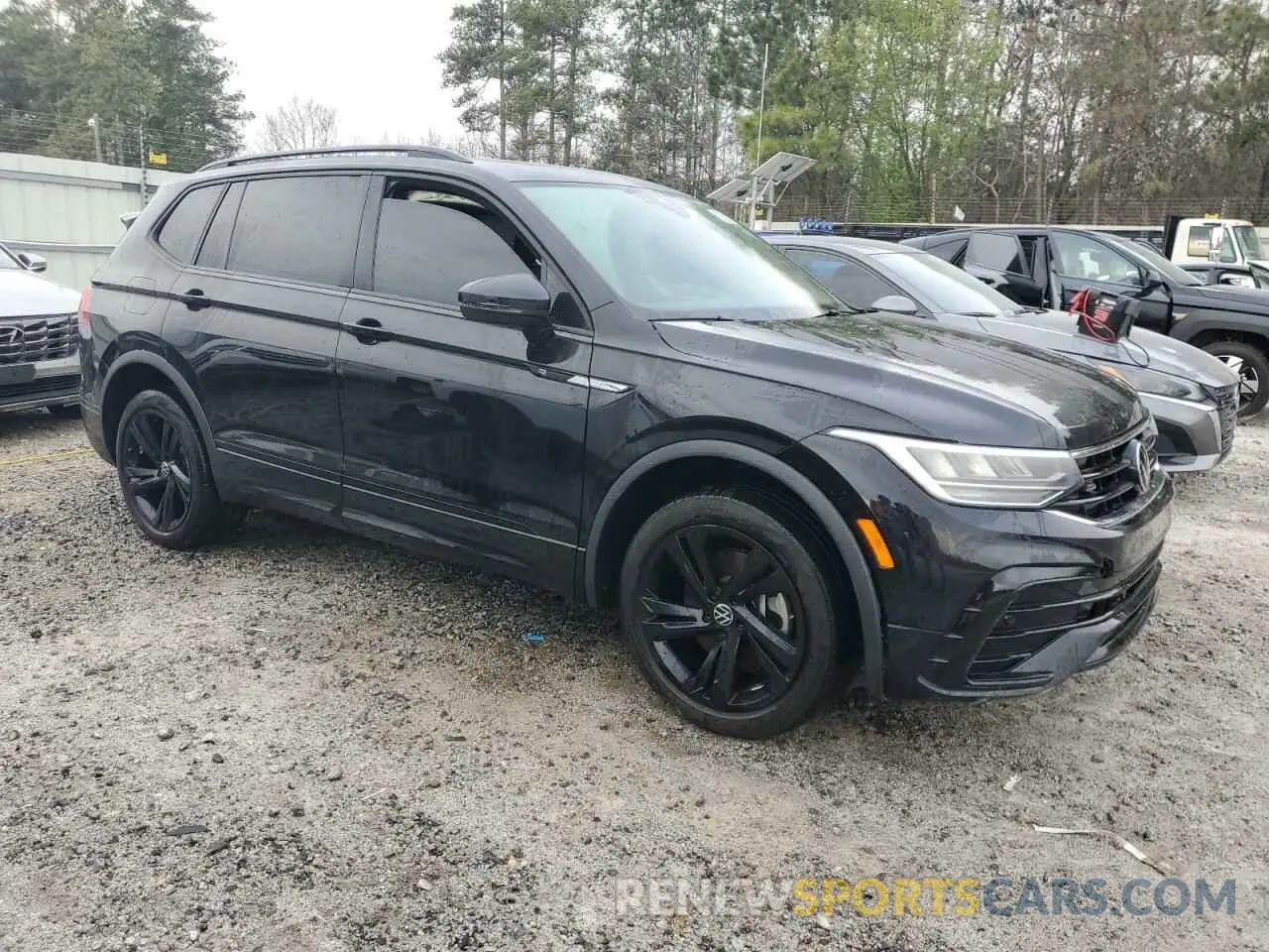 4 Photograph of a damaged car 3VVCB7AX2PM115333 VOLKSWAGEN TIGUAN 2023