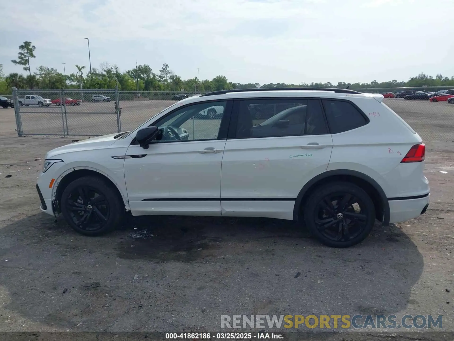 15 Photograph of a damaged car 3VVCB7AX2PM128289 VOLKSWAGEN TIGUAN 2023