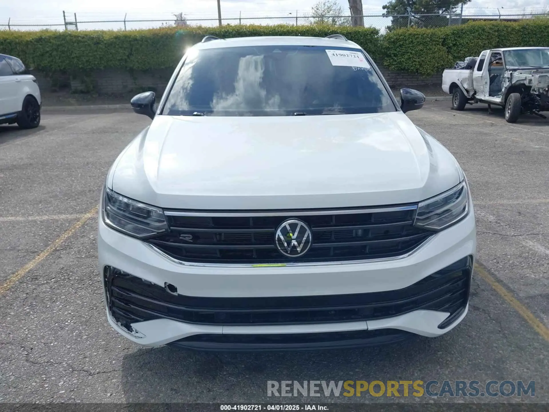 12 Photograph of a damaged car 3VVCB7AX3PM133002 VOLKSWAGEN TIGUAN 2023