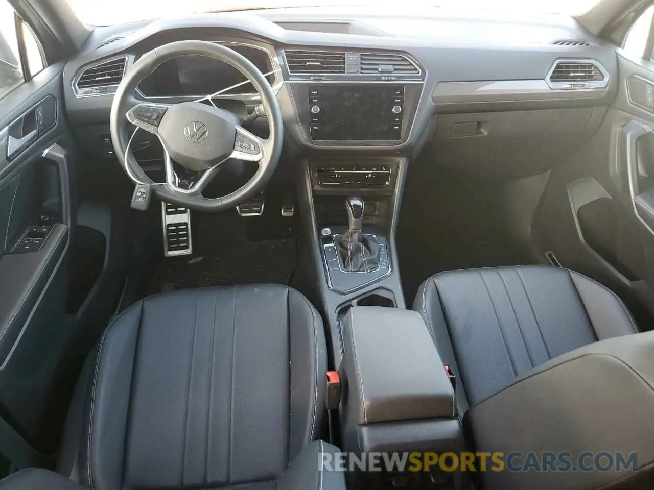8 Photograph of a damaged car 3VVCB7AX4PM054406 VOLKSWAGEN TIGUAN 2023