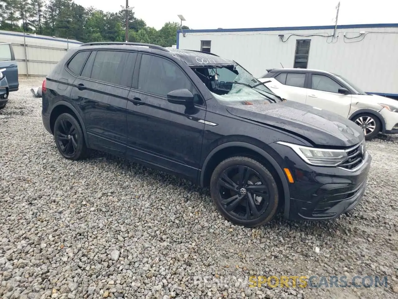 4 Photograph of a damaged car 3VVCB7AX5PM030017 VOLKSWAGEN TIGUAN 2023
