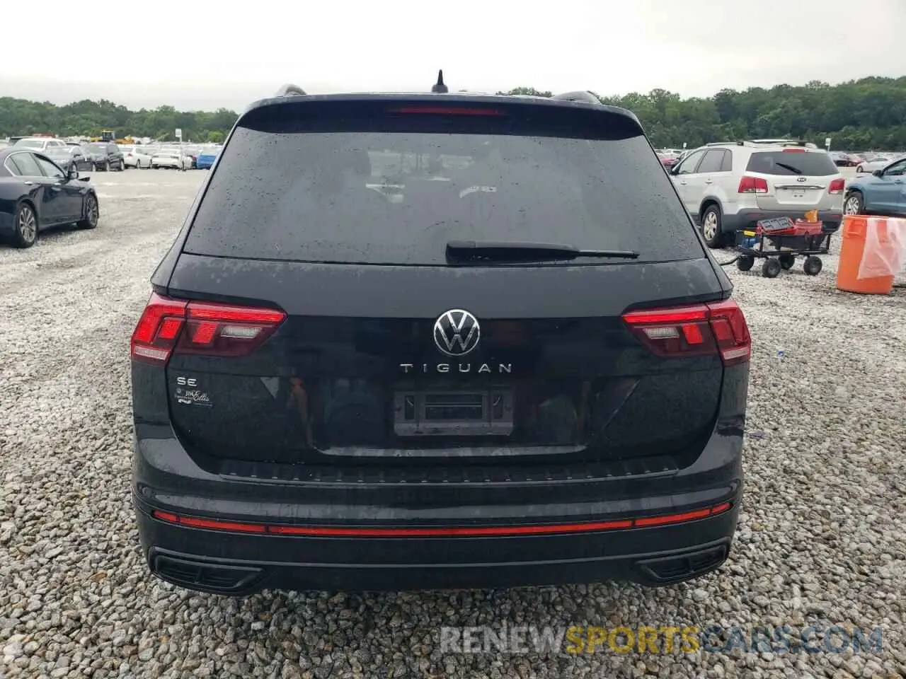 6 Photograph of a damaged car 3VVCB7AX5PM030017 VOLKSWAGEN TIGUAN 2023