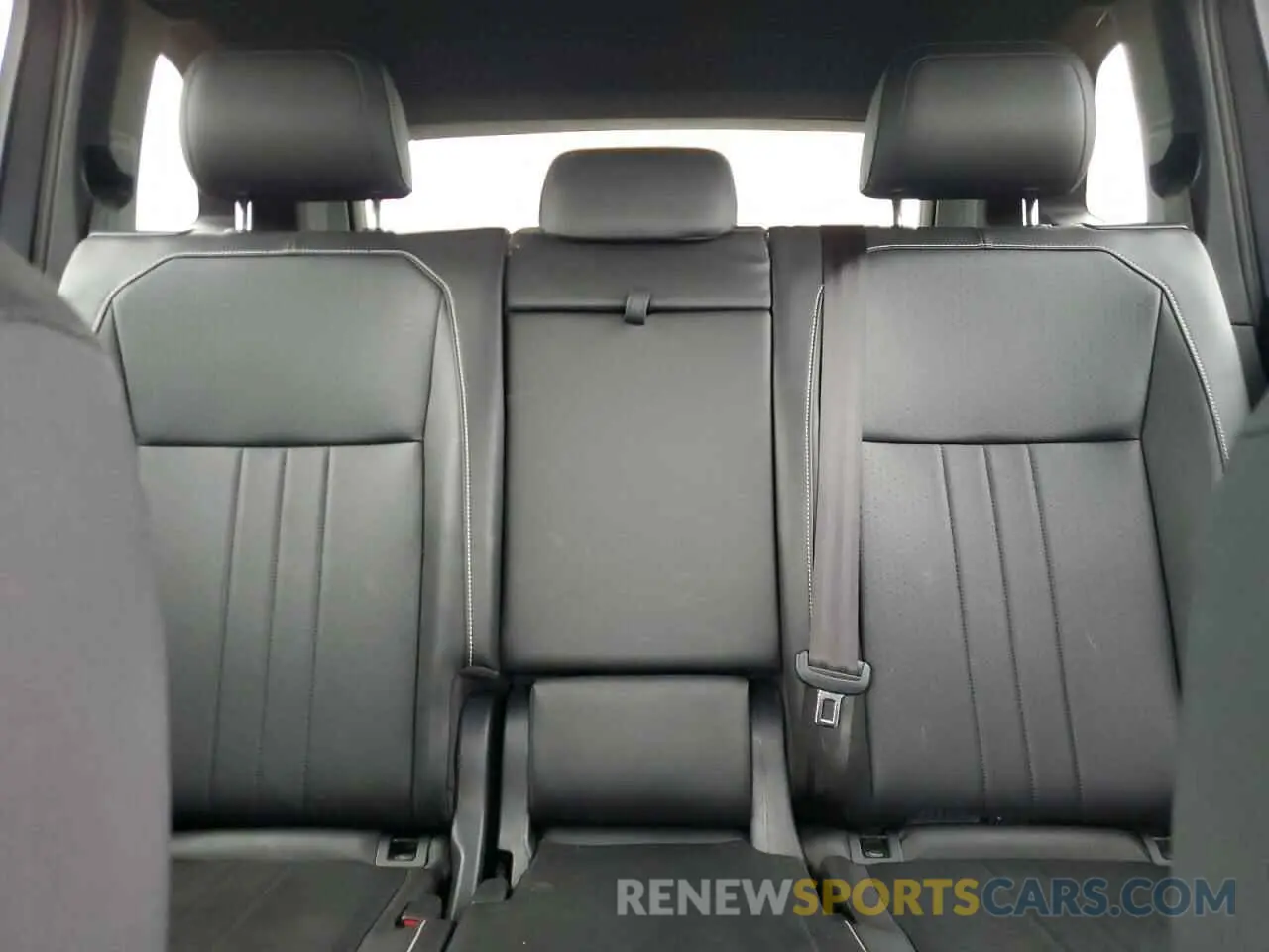 10 Photograph of a damaged car 3VVCB7AX6PM013498 VOLKSWAGEN TIGUAN 2023