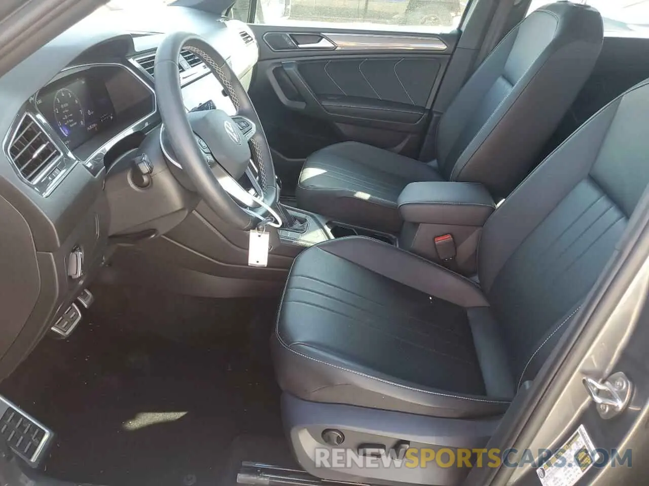 7 Photograph of a damaged car 3VVCB7AX7PM064170 VOLKSWAGEN TIGUAN 2023