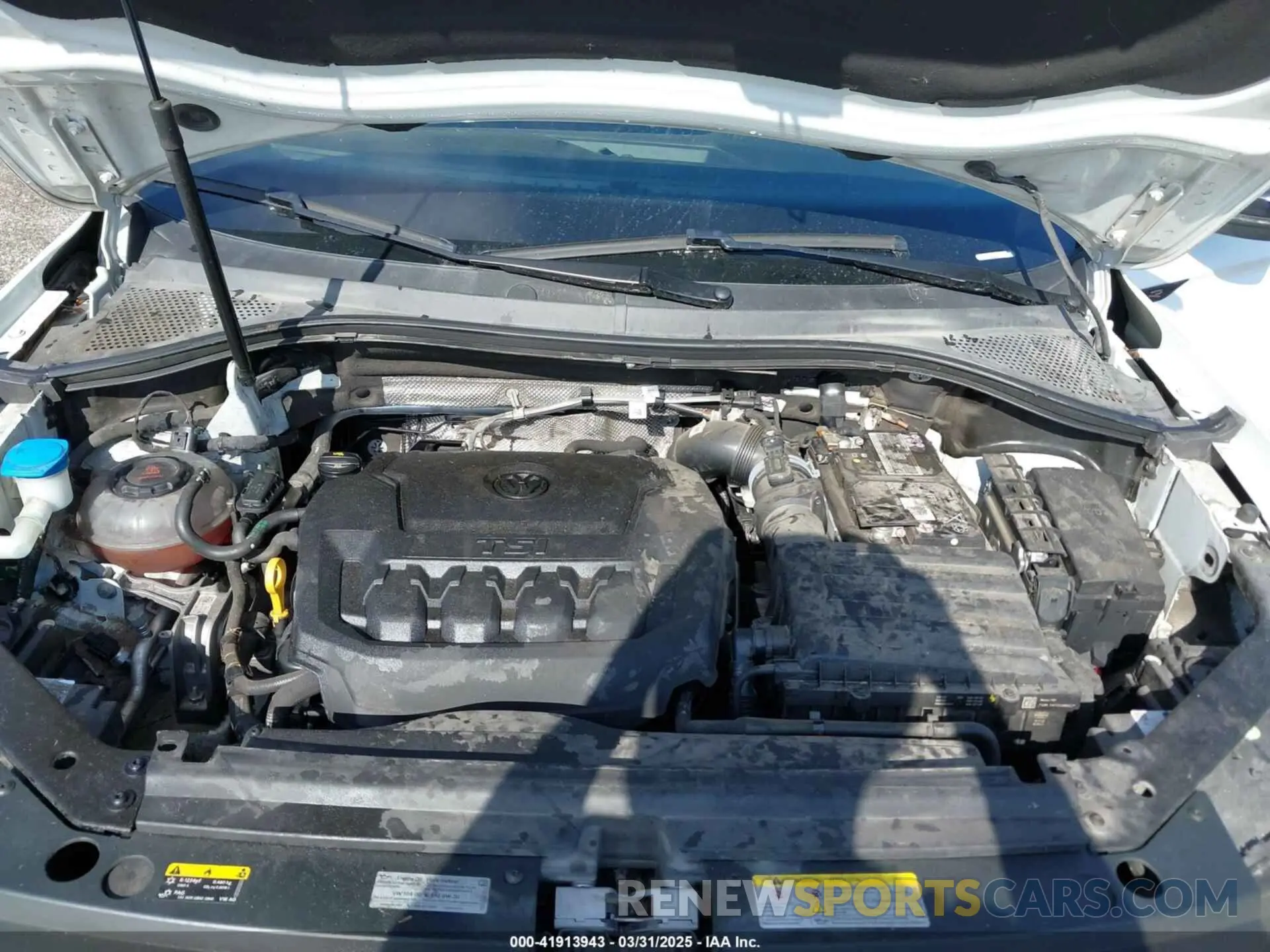 10 Photograph of a damaged car 3VVCB7AX9PM042025 VOLKSWAGEN TIGUAN 2023