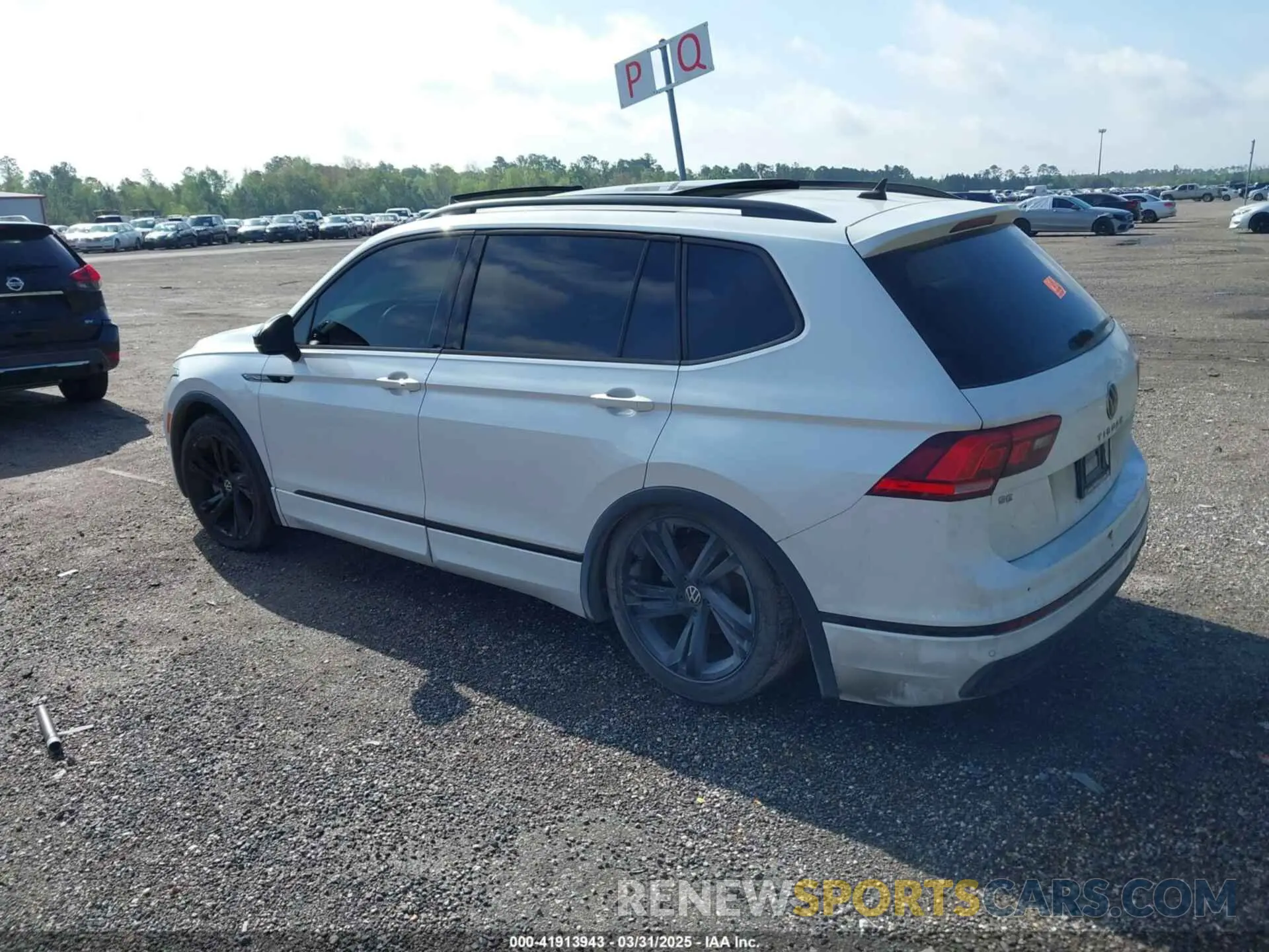 3 Photograph of a damaged car 3VVCB7AX9PM042025 VOLKSWAGEN TIGUAN 2023