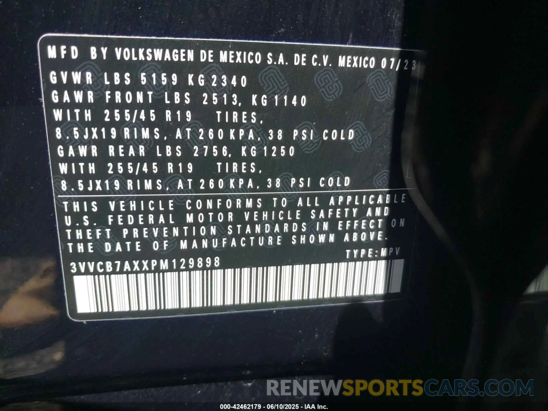 9 Photograph of a damaged car 3VVCB7AXXPM129898 VOLKSWAGEN TIGUAN 2023