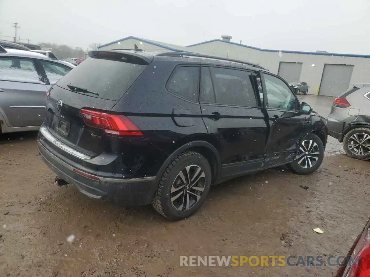 3 Photograph of a damaged car 3VVFB7AX3PM102667 VOLKSWAGEN TIGUAN 2023