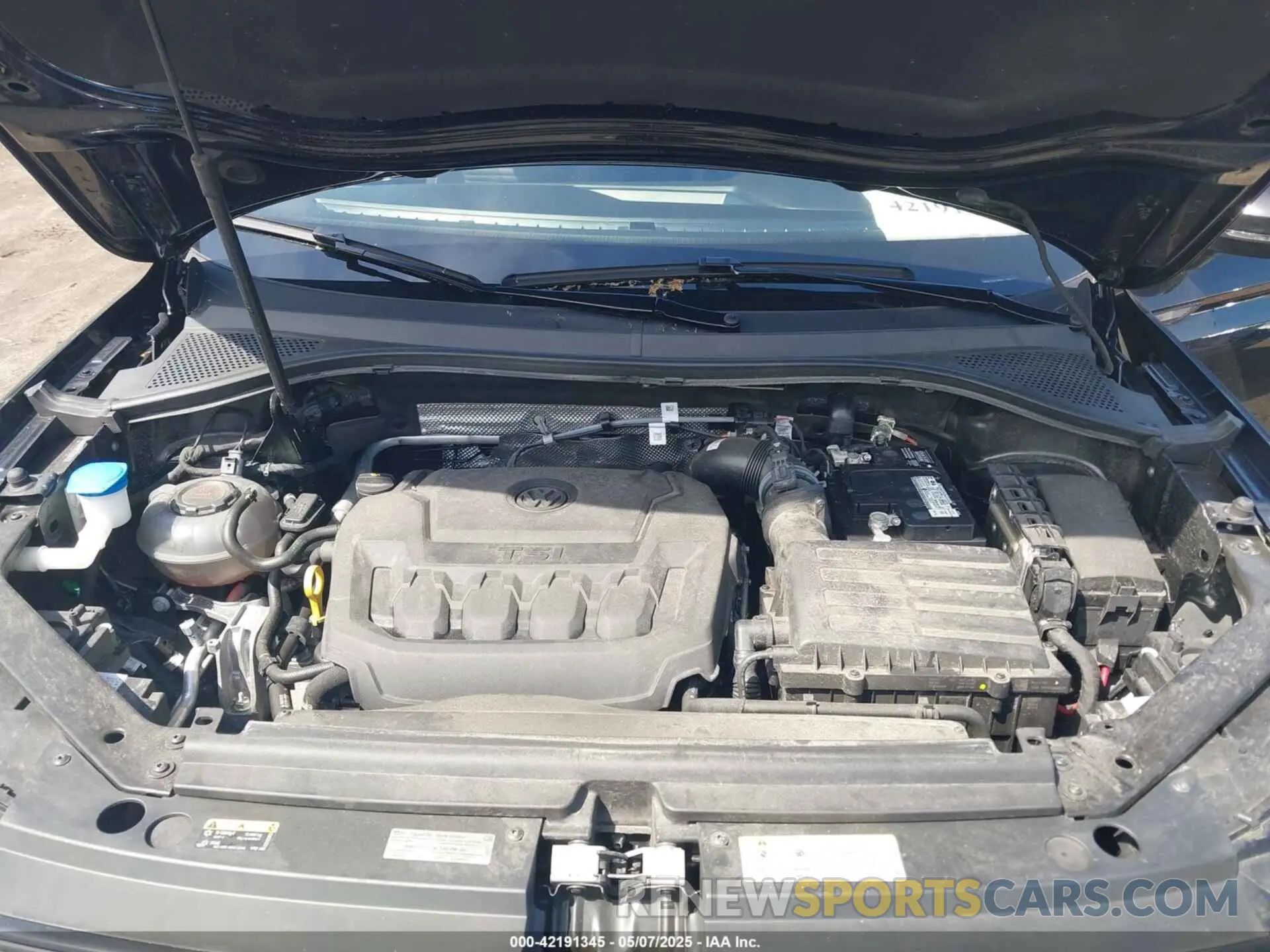 10 Photograph of a damaged car 3VVFB7AX3PM118612 VOLKSWAGEN TIGUAN 2023