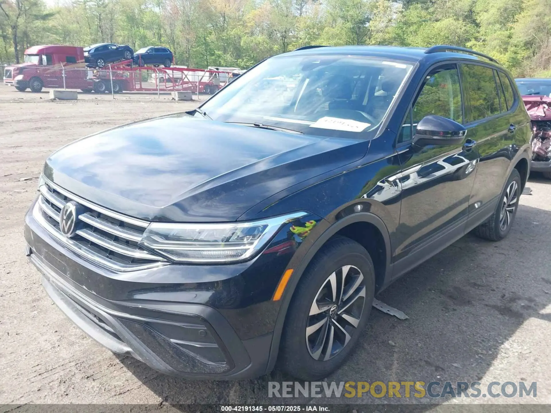 2 Photograph of a damaged car 3VVFB7AX3PM118612 VOLKSWAGEN TIGUAN 2023