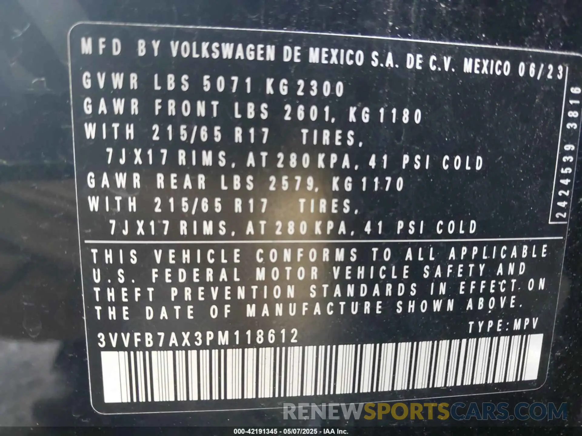9 Photograph of a damaged car 3VVFB7AX3PM118612 VOLKSWAGEN TIGUAN 2023