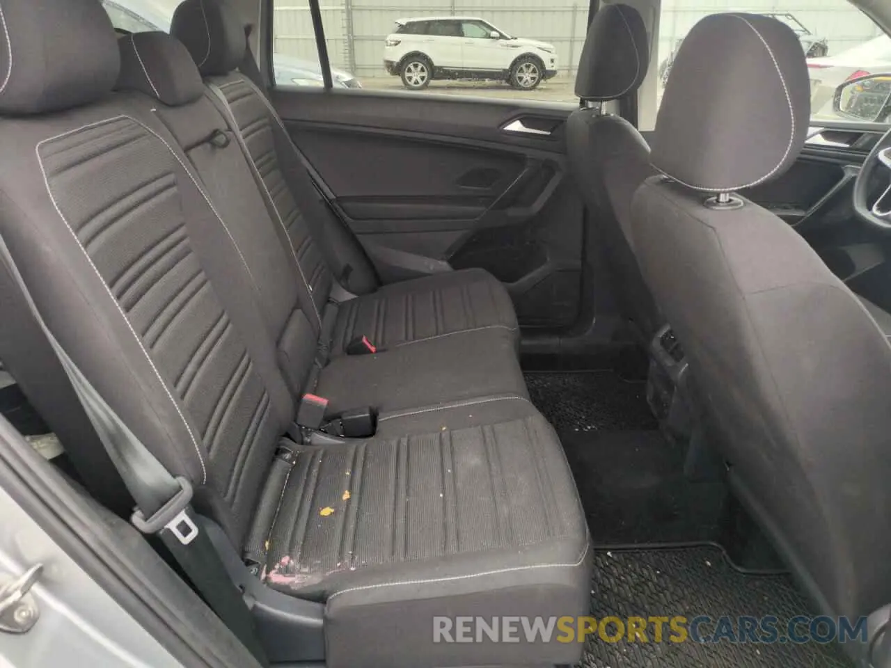 11 Photograph of a damaged car 3VVFB7AXXPM103928 VOLKSWAGEN TIGUAN 2023