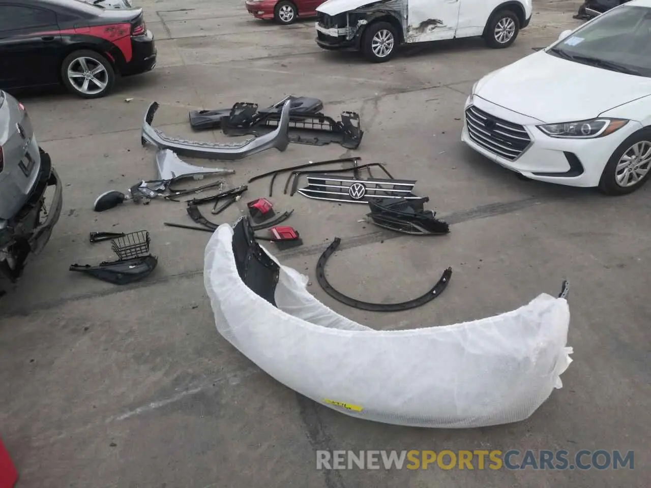 13 Photograph of a damaged car 3VVFB7AXXPM103928 VOLKSWAGEN TIGUAN 2023