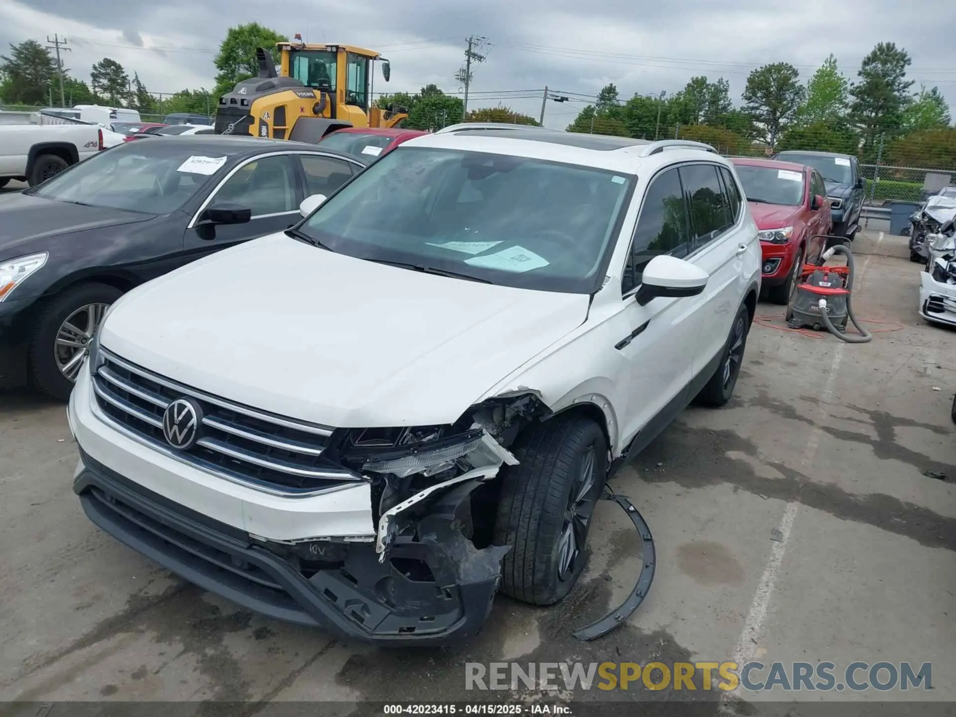 2 Photograph of a damaged car 3VVMB7AX0PM036876 VOLKSWAGEN TIGUAN 2023