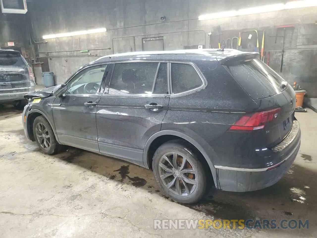 2 Photograph of a damaged car 3VVMB7AX0PM074835 VOLKSWAGEN TIGUAN 2023