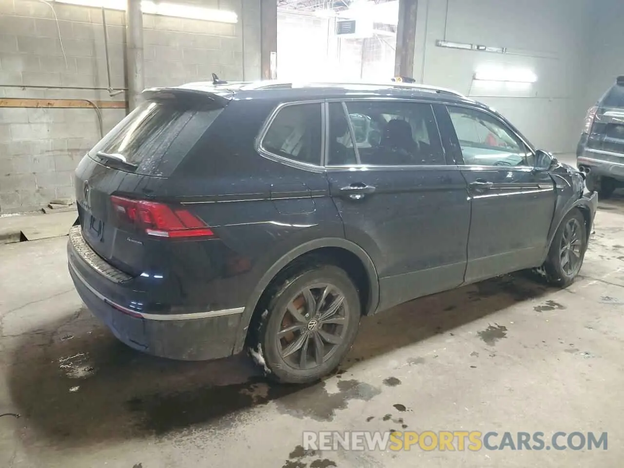 3 Photograph of a damaged car 3VVMB7AX0PM074835 VOLKSWAGEN TIGUAN 2023