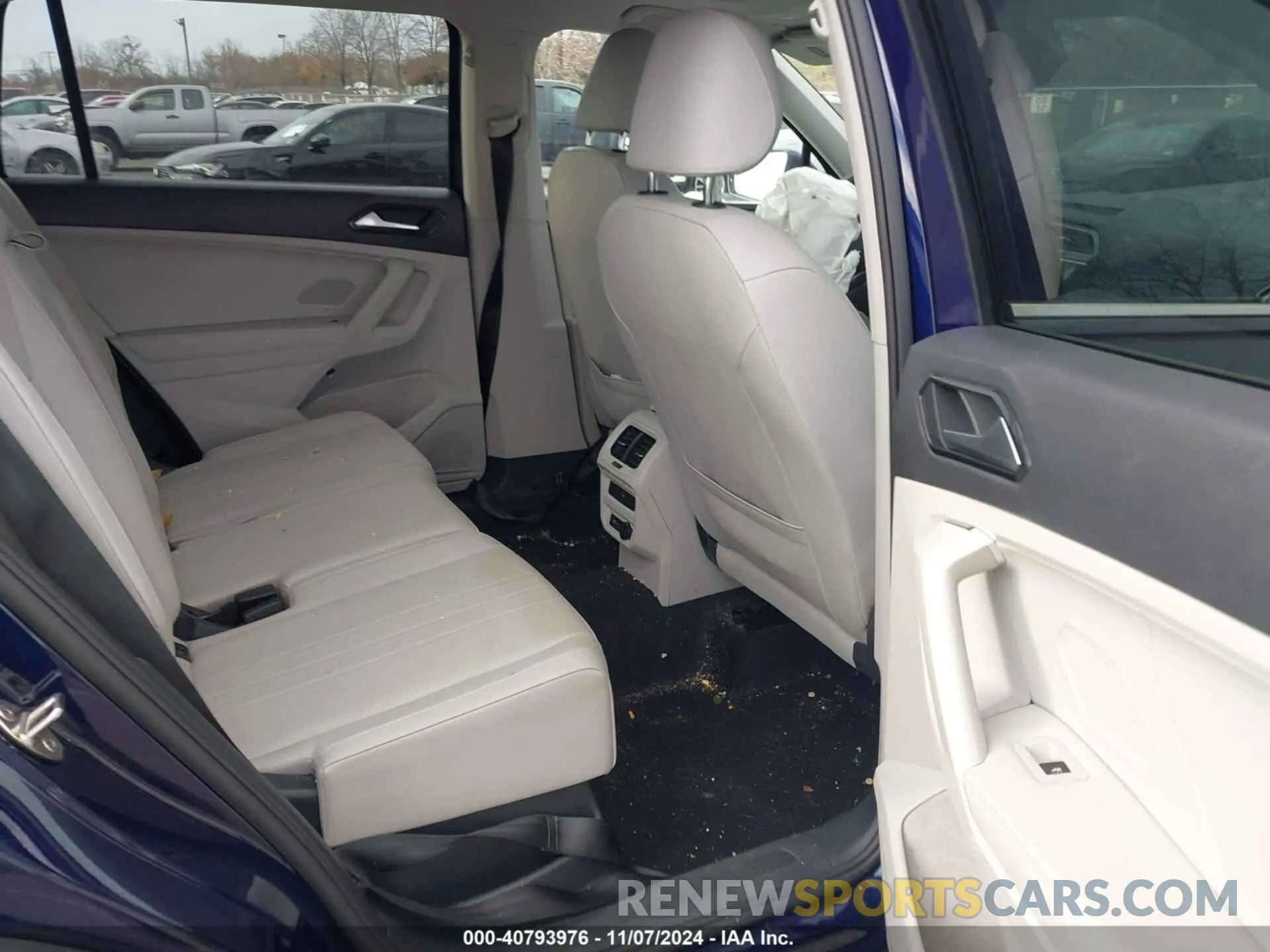 8 Photograph of a damaged car 3VVMB7AX3PM006867 VOLKSWAGEN TIGUAN 2023